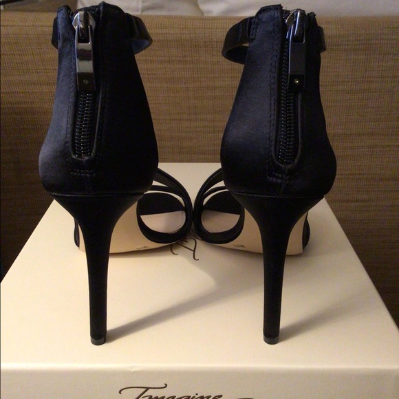 Vince Camuto - Rieta satin stilettos - Picture 4 of 7